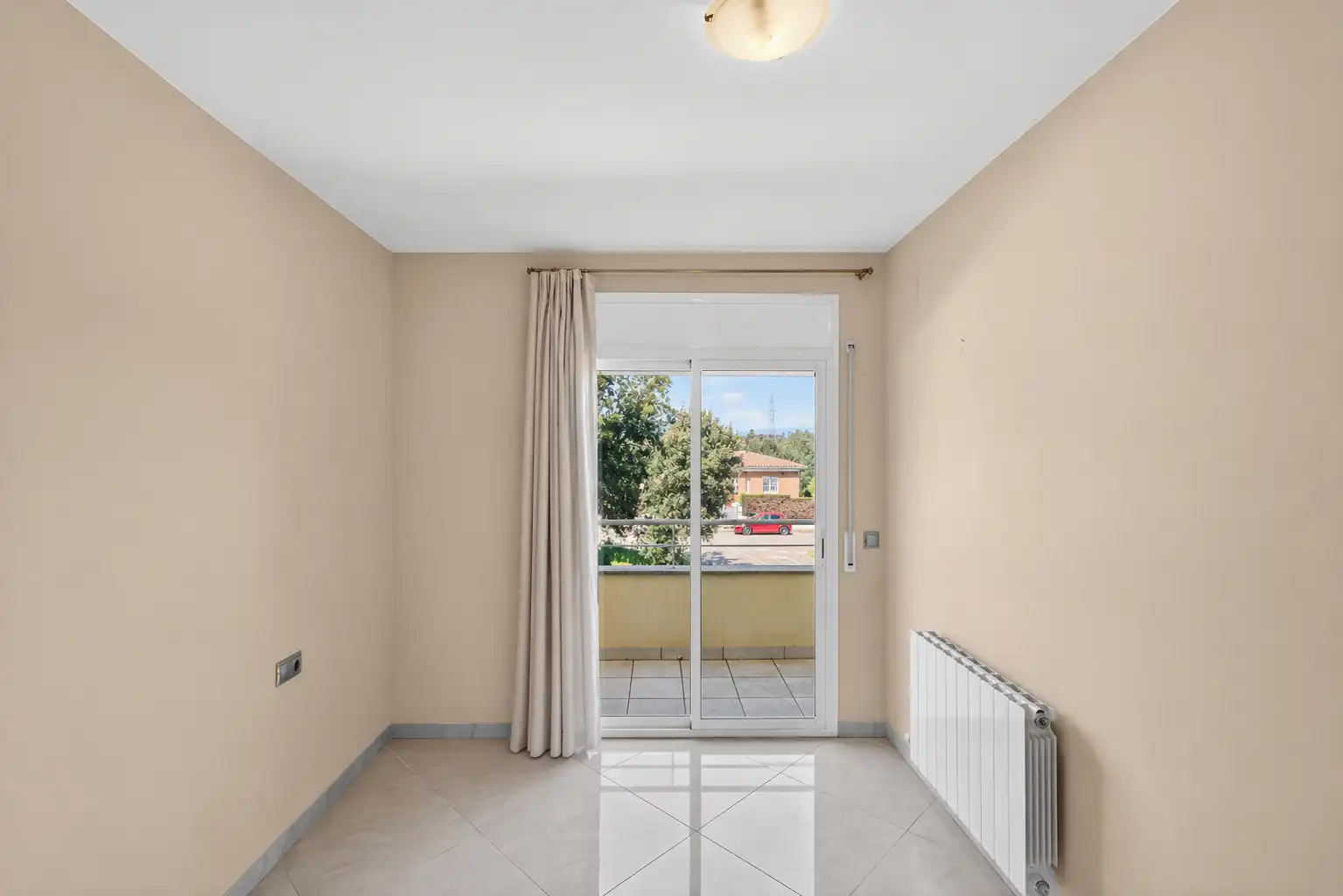 Habitación de Casa o chalet en venta en Aiguaviva con Aire acondicionado, Calefacción y Jardín privado