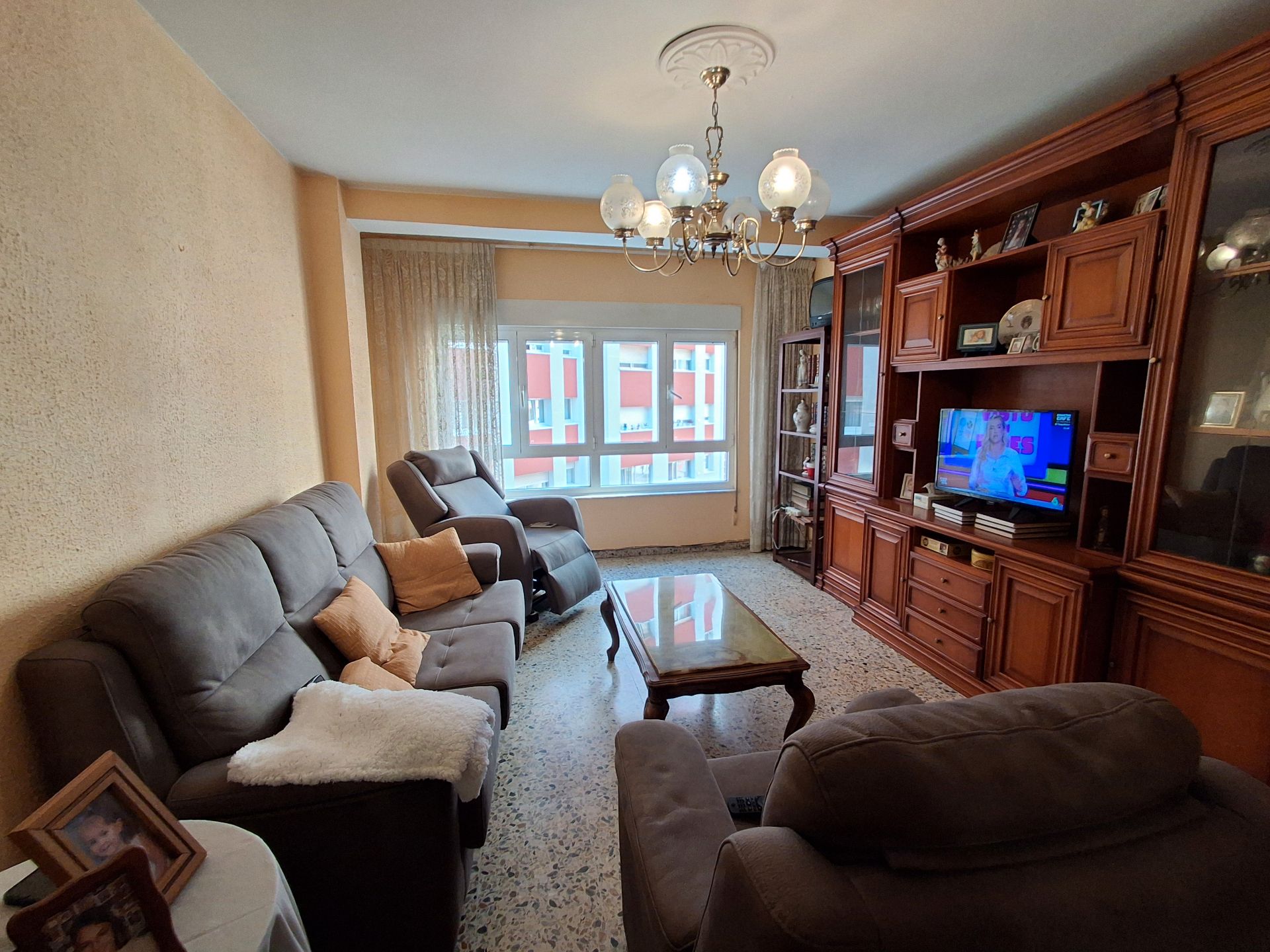 Sala d'estar de Pis en venda en Avilés amb Calefacció i Terrassa