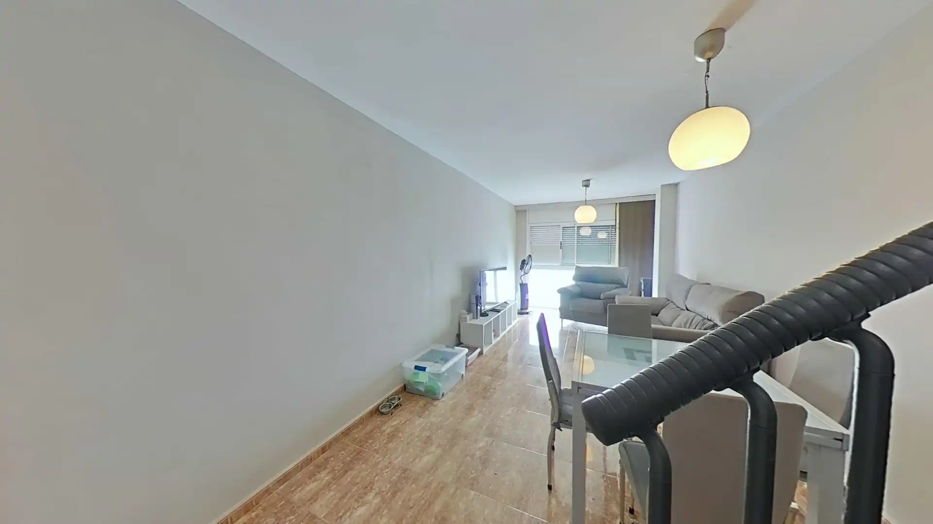 Sala de estar de Dúplex en venta en El Pla del Penedès con Aire acondicionado, Calefacción y Piscina