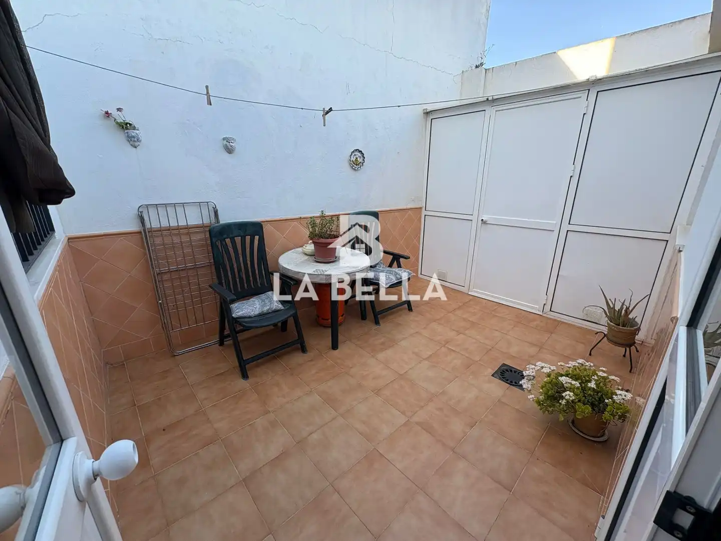 Jardí de Casa o xalet en venda en Sevilla amb Aire condicionat, Terrassa i Moblat