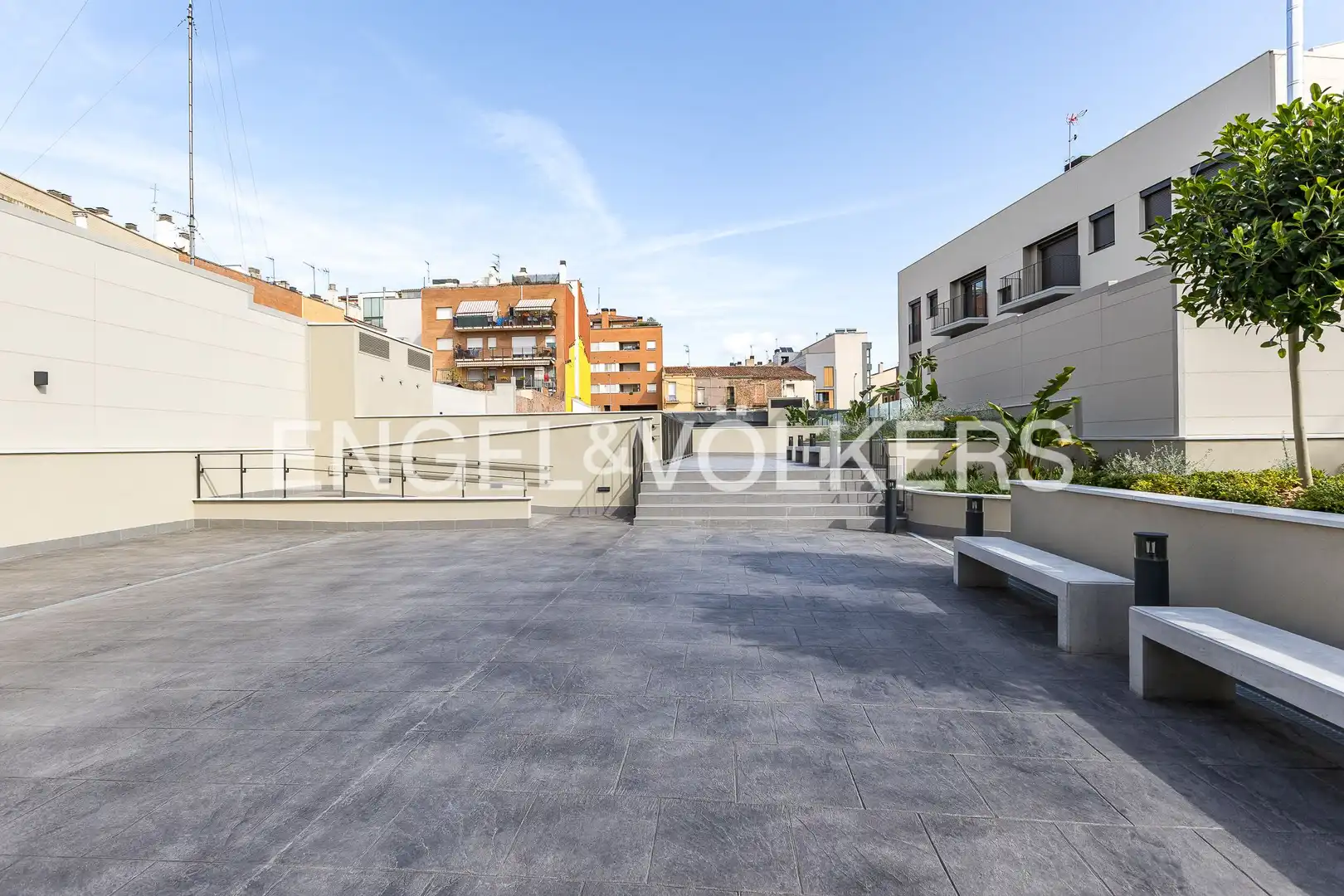 Terrassa de Pis de lloguer en Sabadell amb Aire condicionat, Calefacció i Piscina