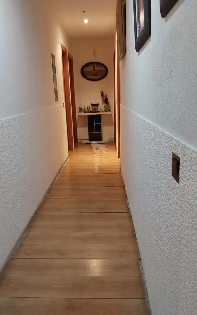 Wohnung zum Verkauf in Arcicóllar mit Heizung, Privatgarten und Terrasse