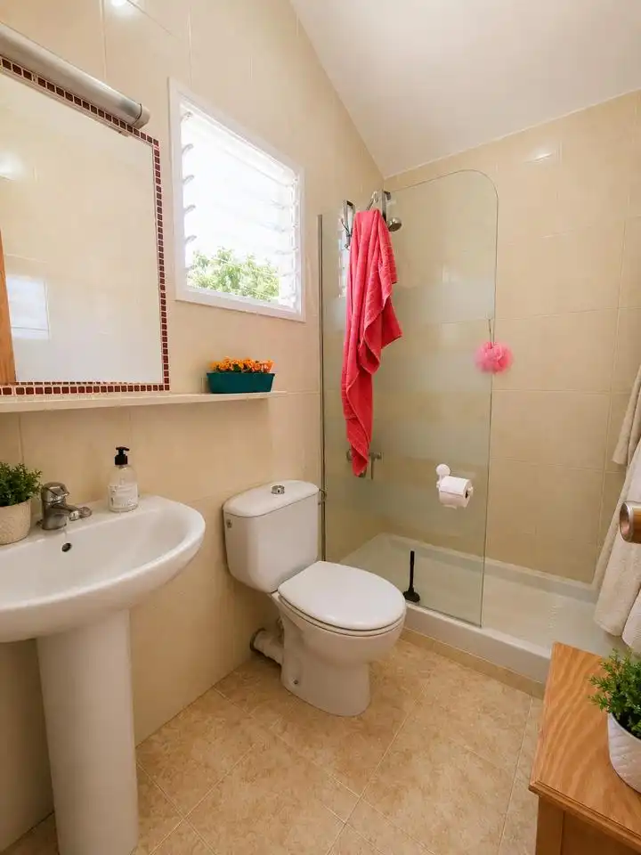 Badezimmer von Wohnung zum Verkauf in San Bartolomé de Tirajana mit Klimaanlage, Terrasse und Möbliert
