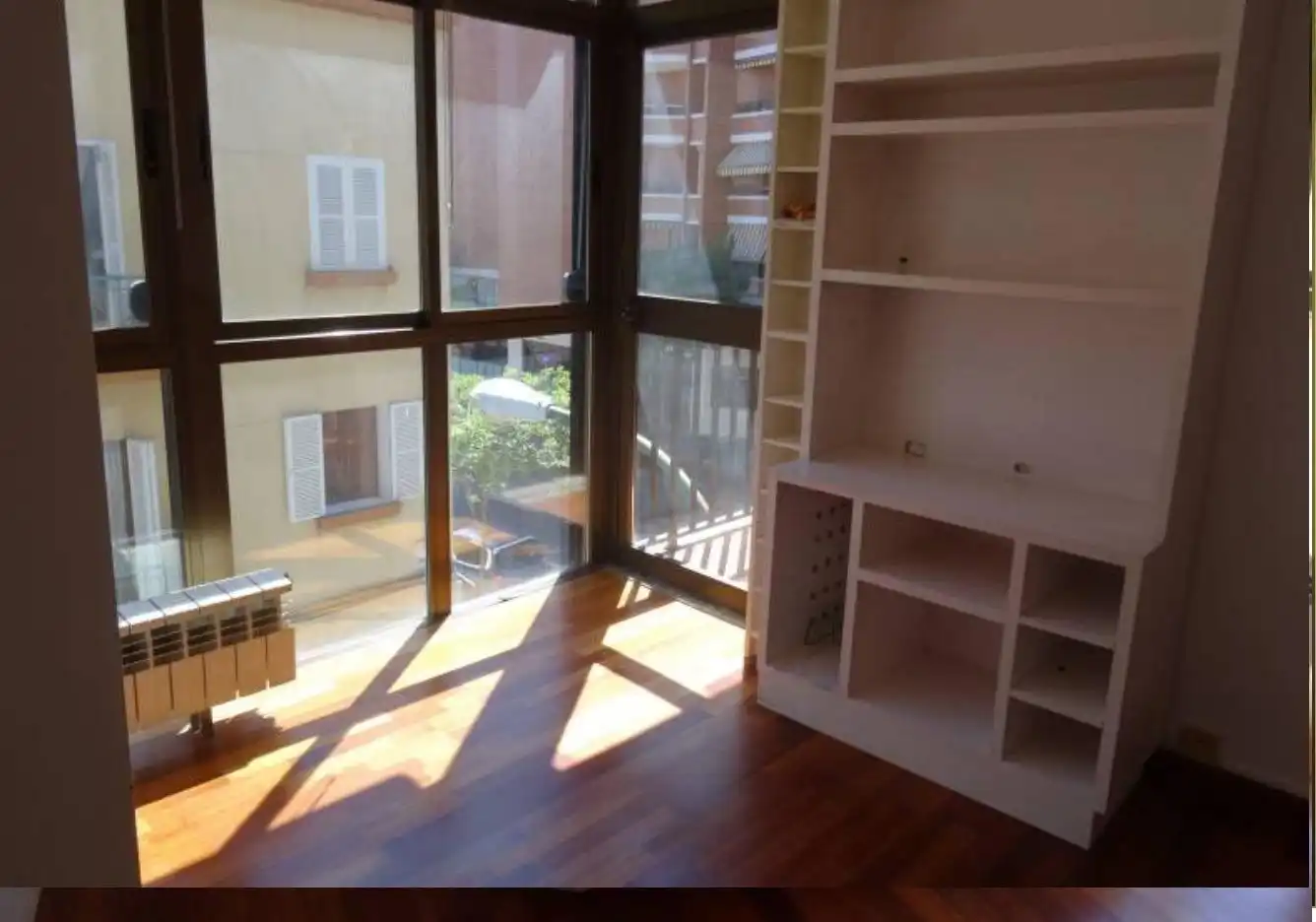 Living room of Flat for rent in  Palma de Mallorca  with Air Conditioner, Parquet flooring and Balcony