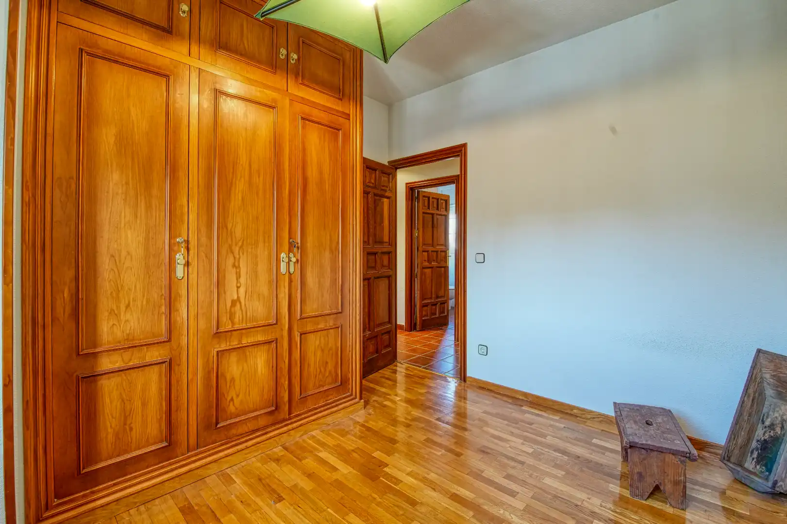 Habitación de Casa adosada en venta en Ávila con Calefacción, Trastero y Amueblado