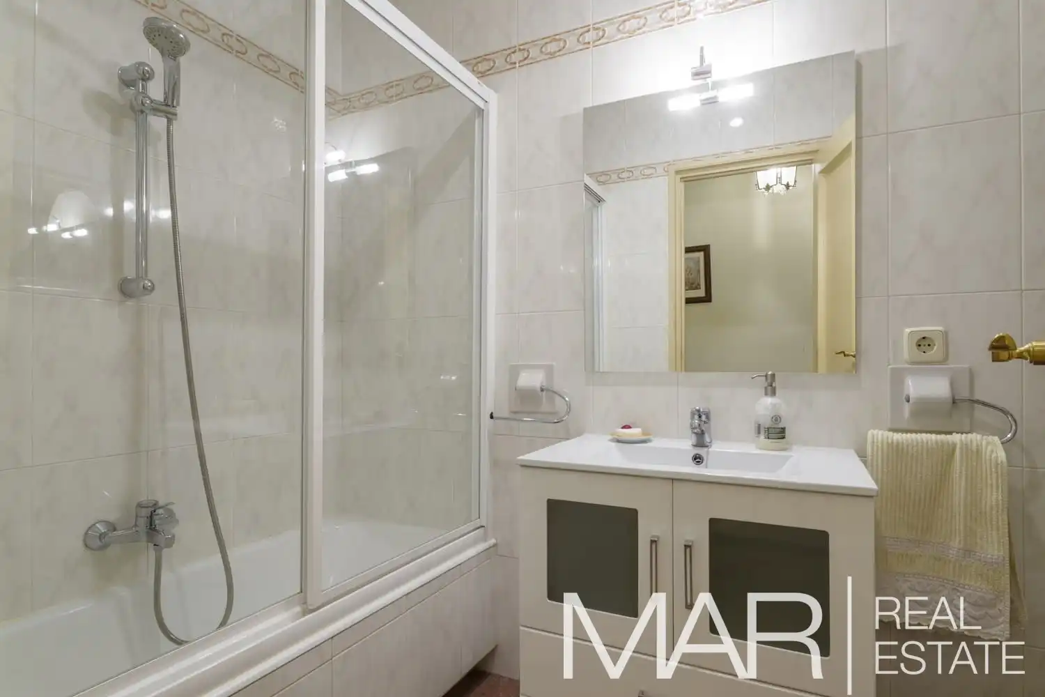 Baño de Piso en venta en Madrid con Aire acondicionado, Calefacción y Parquet