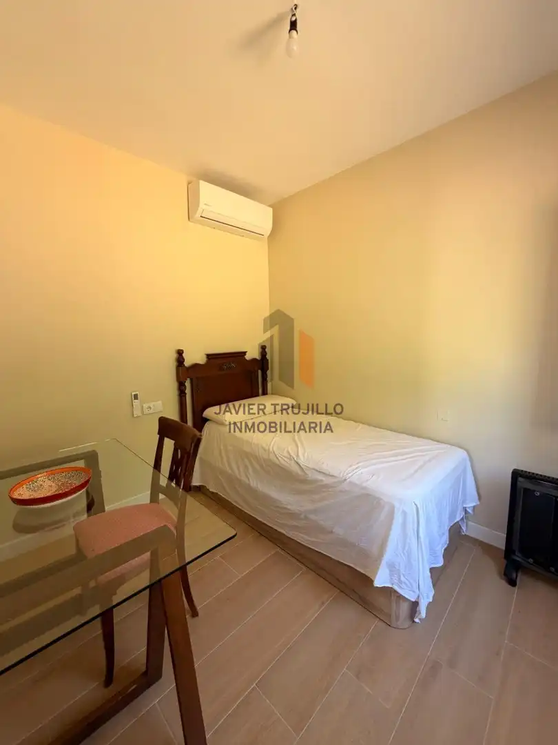 Dormitori de Casa o xalet en venda en Vélez-Málaga amb Terrassa, Traster i Moblat