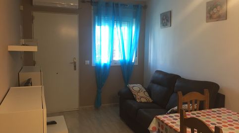 SE ALQUILA APARTAMENTO DE DOS DORMITORIOS EN MAQUEDA