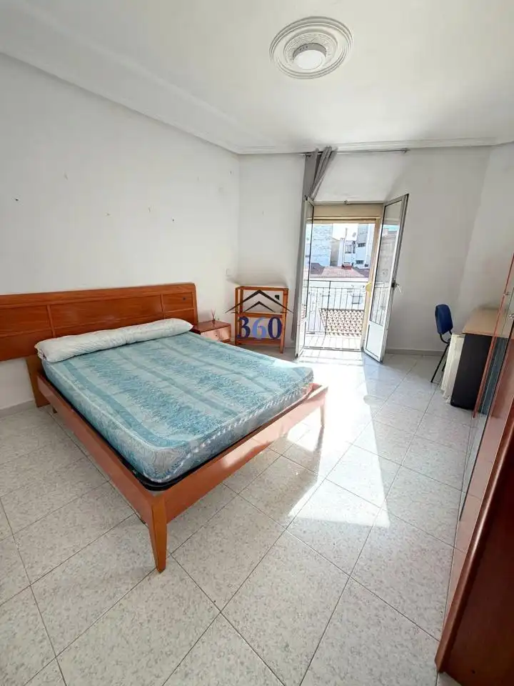 Bedroom of Flat for sale in Cáceres