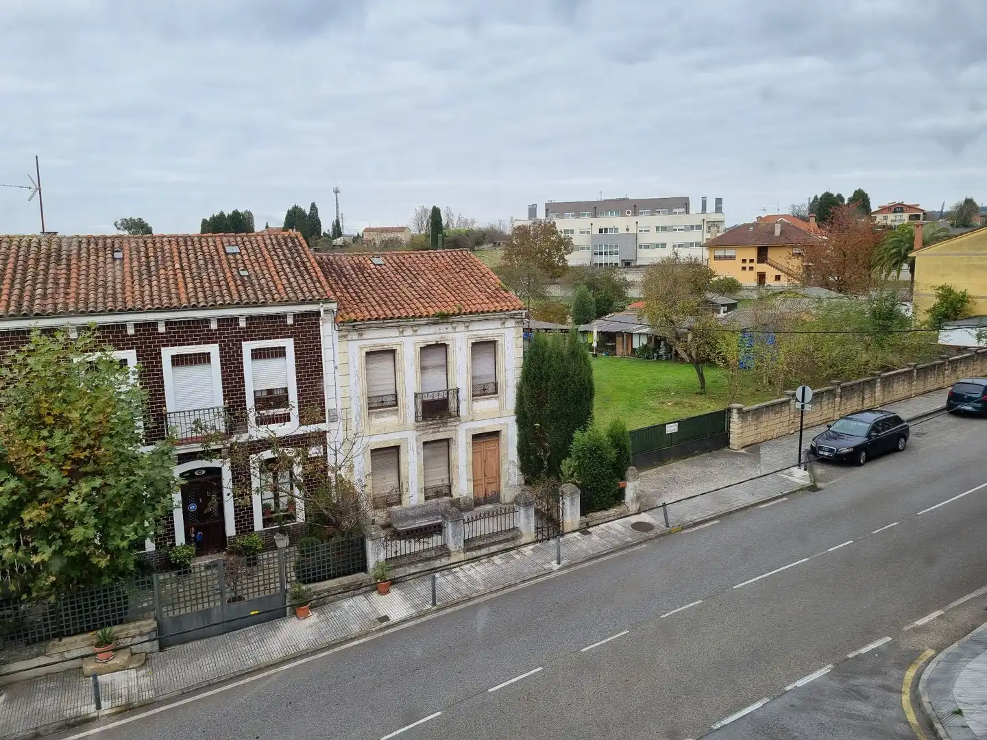 Vista exterior de Edificio en venta en Siero