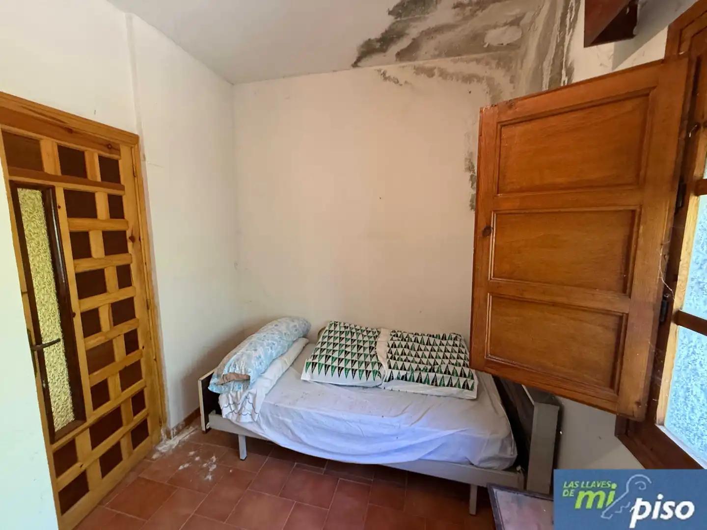 Dormitori de Casa o xalet en venda en Cubillas de Santa Marta amb Jardí privat, Terrassa i Traster