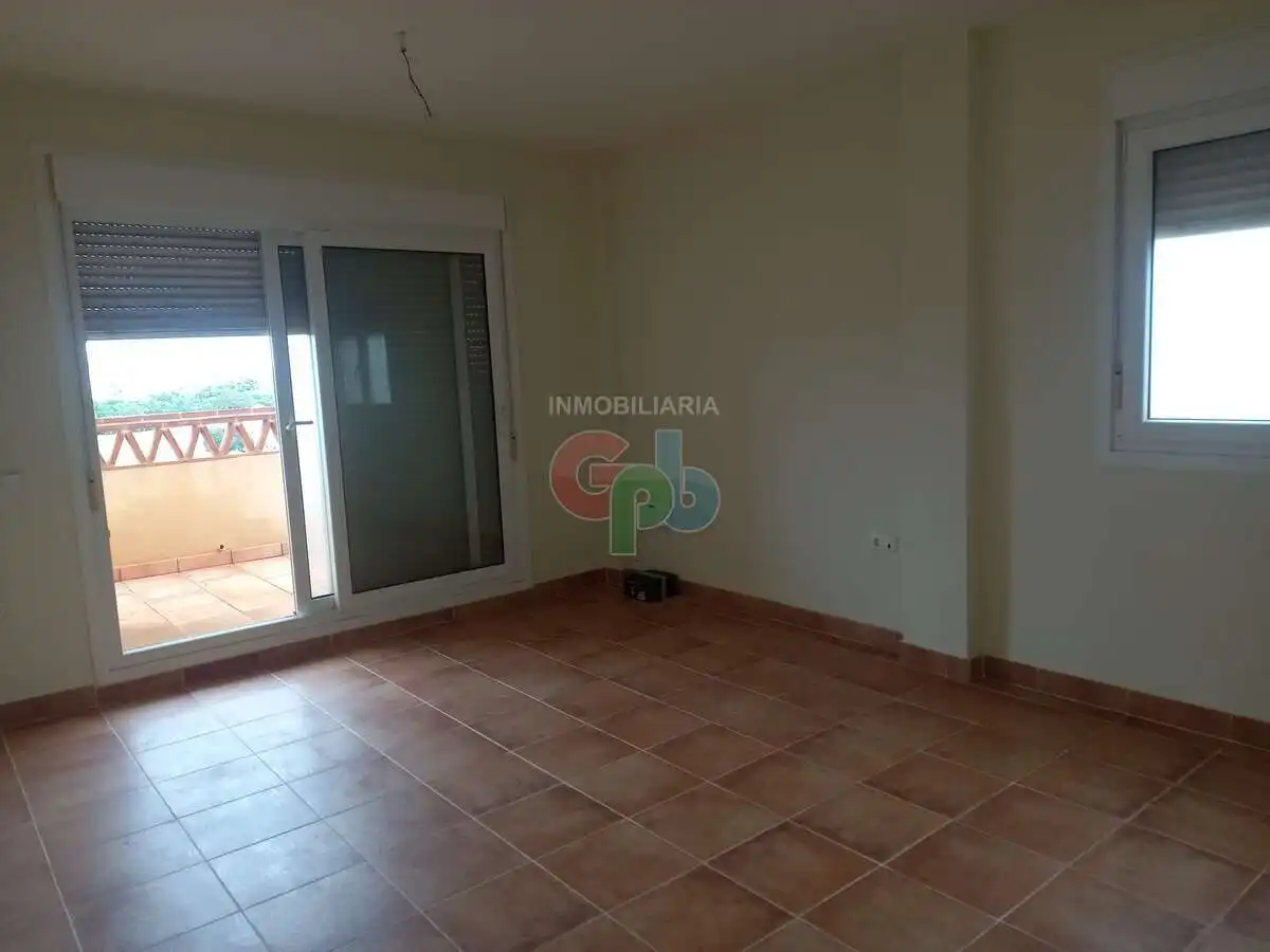 Piso en venta en Roquetas de Mar con Terraza y Piscina comunitaria