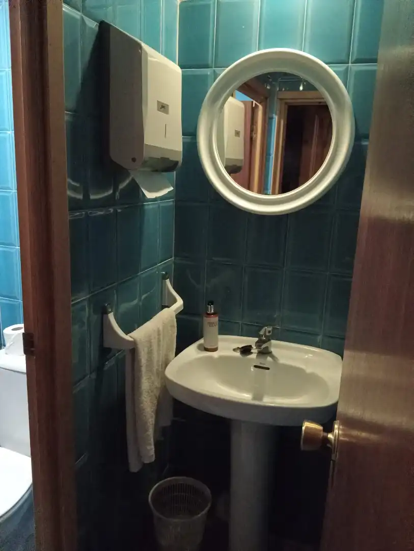 Badezimmer von Büro zur Miete in Alcalá de Henares mit Klimaanlage
