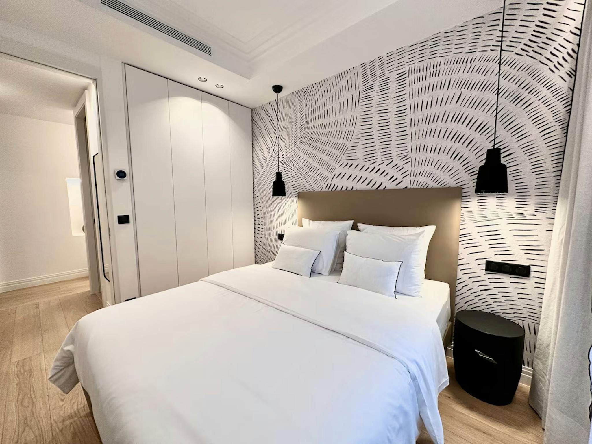 Bedroom of Flat to rent in  Barcelona Capital  with Air Conditioner, Heating and Private garden