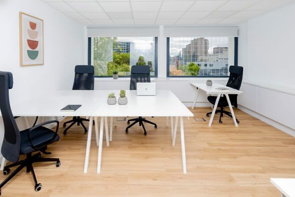 Oficina de lloguer en  Madrid Capital amb Aire condicionat, Calefacció i Moblat