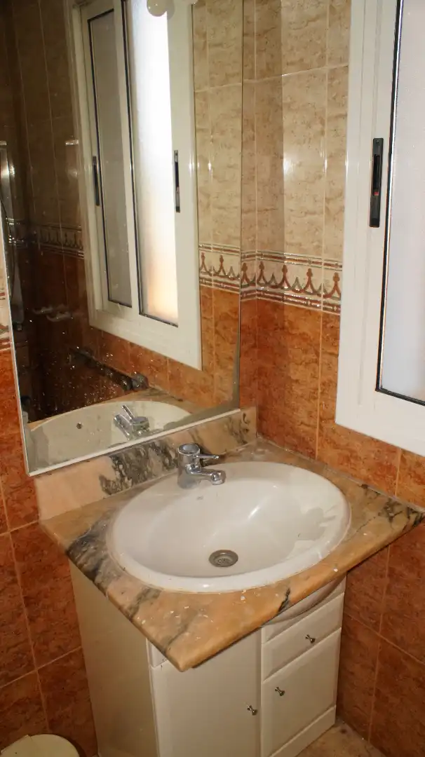 Bathroom of Houses for rent to own in Santa Eulàlia de Ronçana  with Private garden, Terrace and Swimming Pool