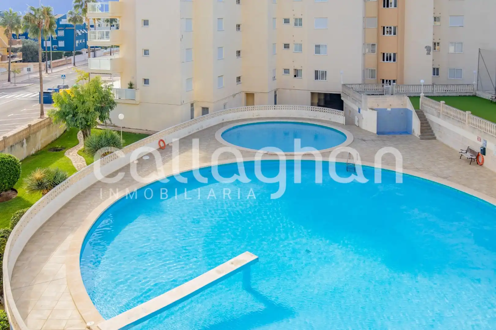 Flat with terrace for sale in Avenida de Mota