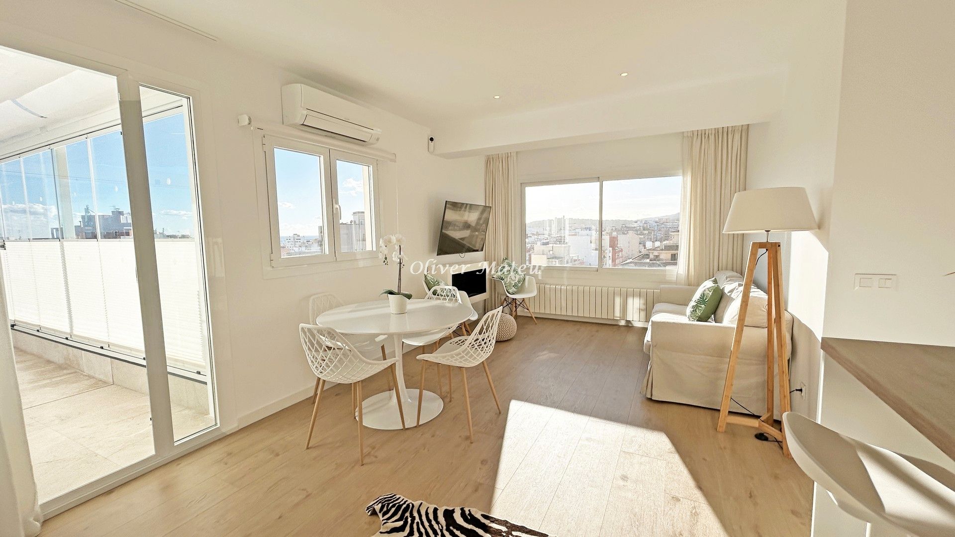 Sala d'estar de Àtic en venda en  Palma de Mallorca amb Aire condicionat, Calefacció i Parquet