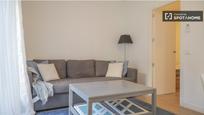 Bedroom of Flat to rent in  Madrid Capital  with Air Conditioner, Heating and Balcony