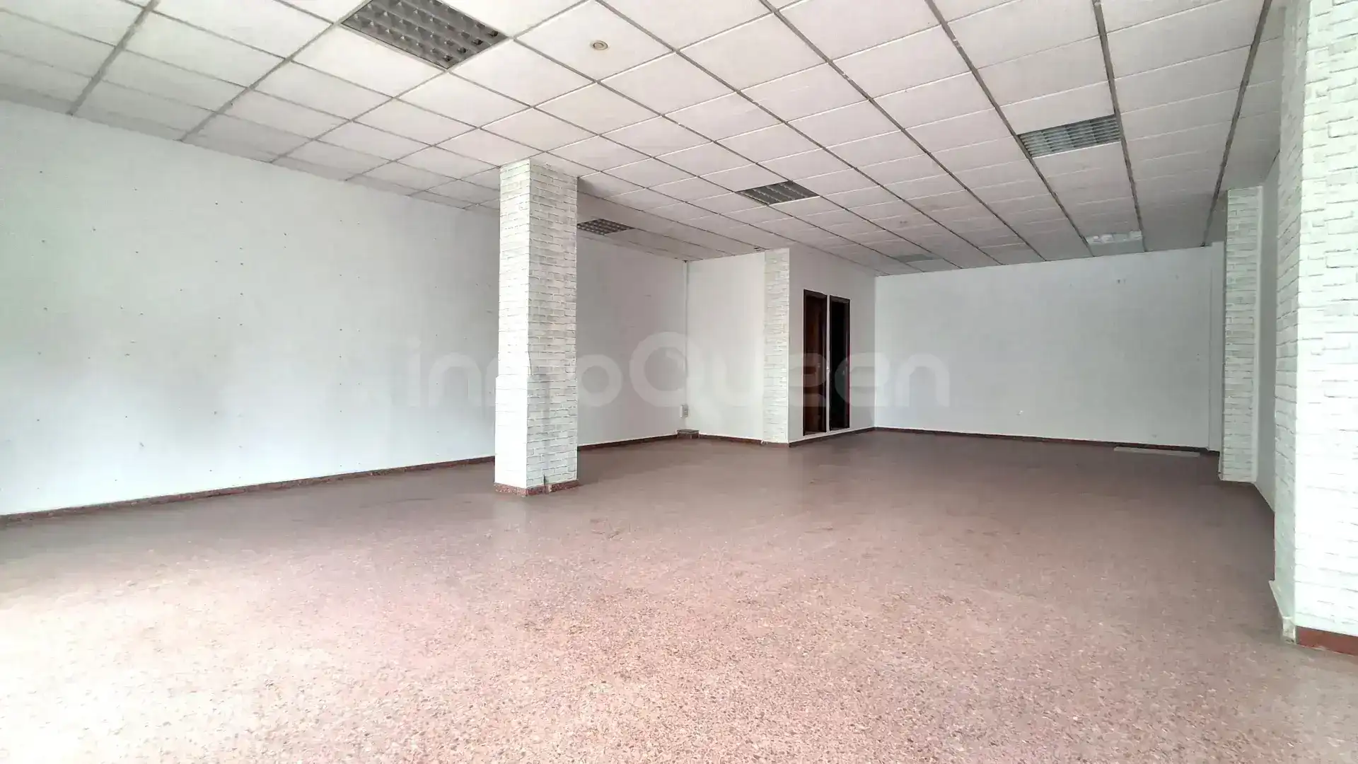 Local en venta en Lugones