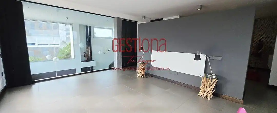 Houses for sale in Santa Cruz de Bezana  with Private garden, Terrace and Furnished