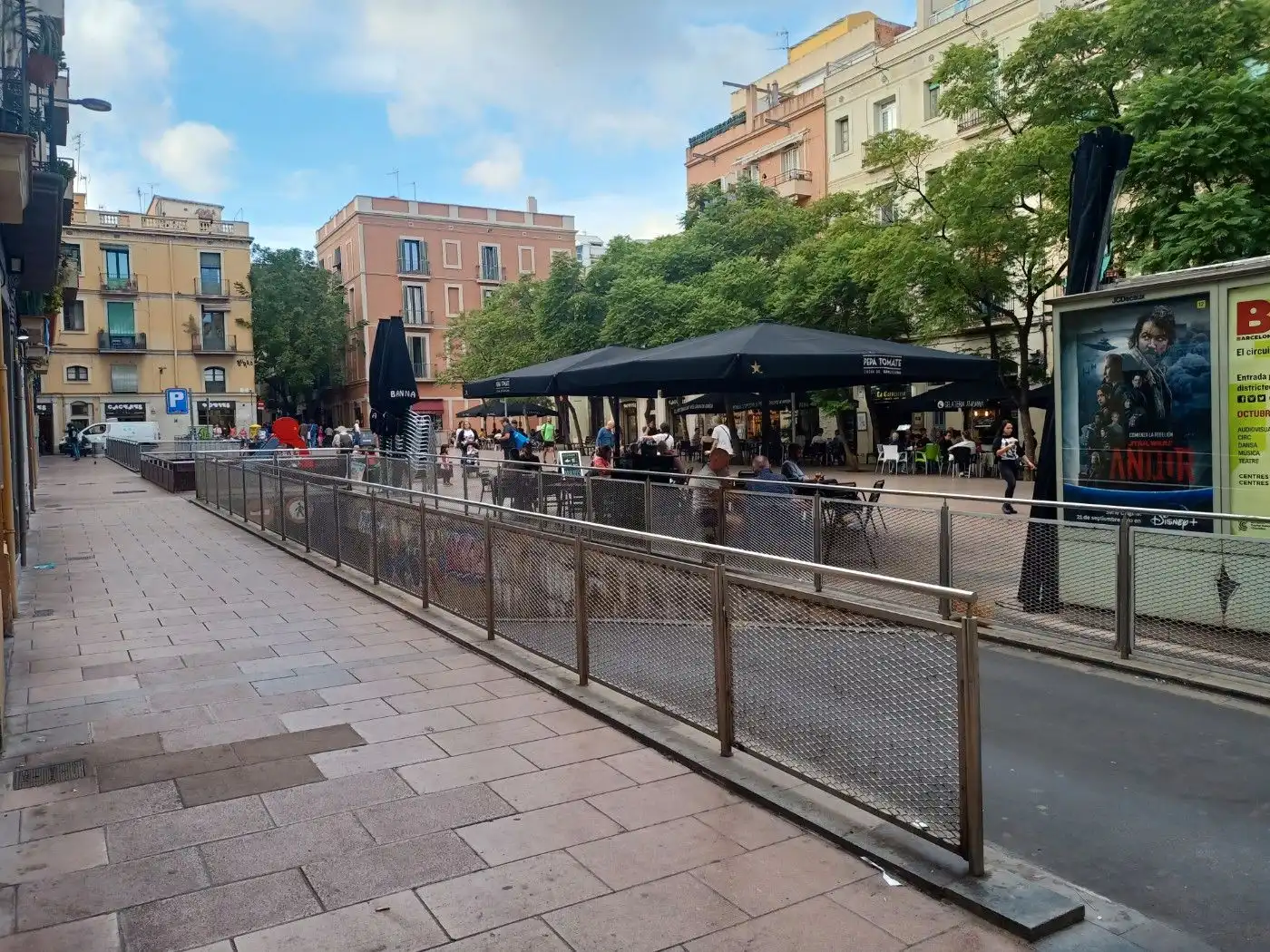 Vista exterior de Local en venta en Barcelona con Aire acondicionado, Calefacción y Amueblado