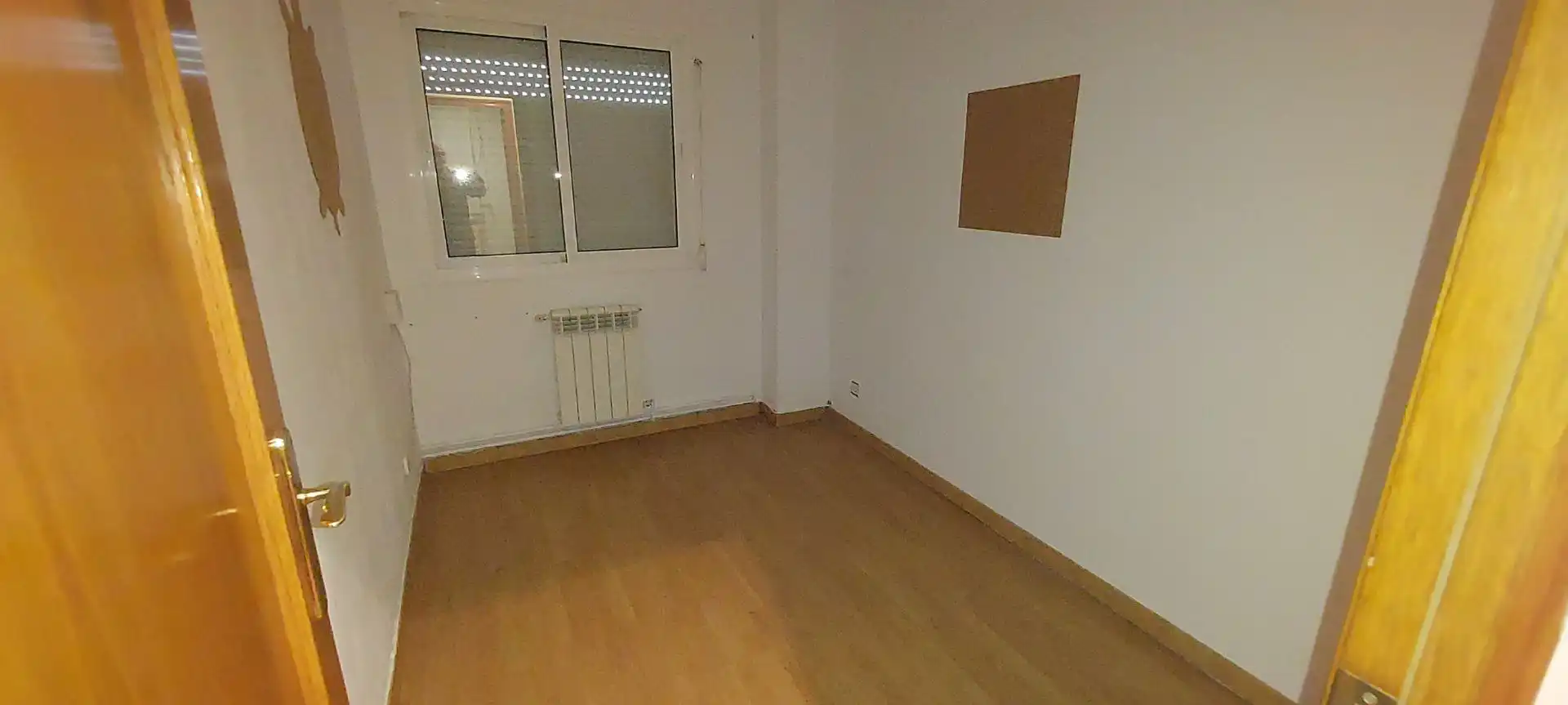 Dormitori de Pis en venda en Sabadell amb Calefacció i Terrassa
