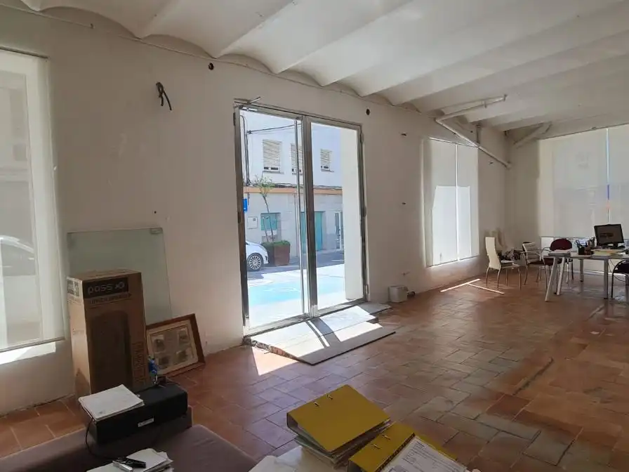 Sala d'estar de Local de lloguer en Torroella de Montgrí