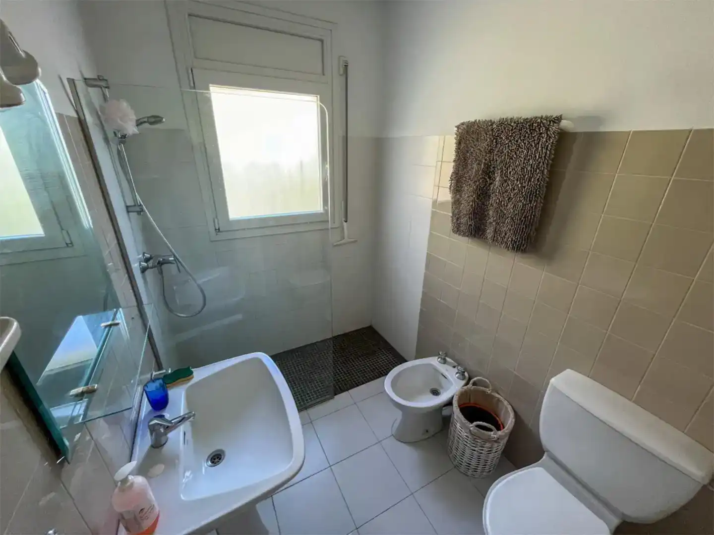 Bathroom of Houses for sale in Carmençó