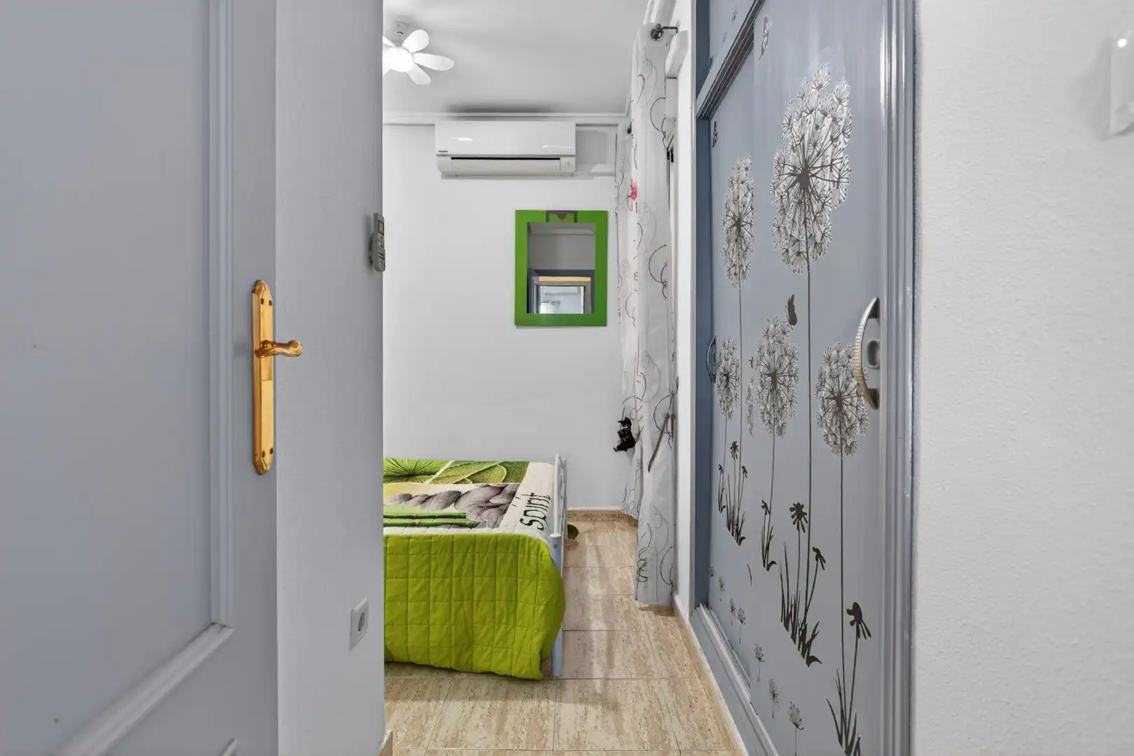 Habitación de Apartamento en venta en Orihuela con Amueblado y Lavadora