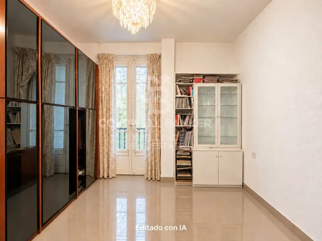 Bedroom of Flat for sale in Ciutat Vella 
