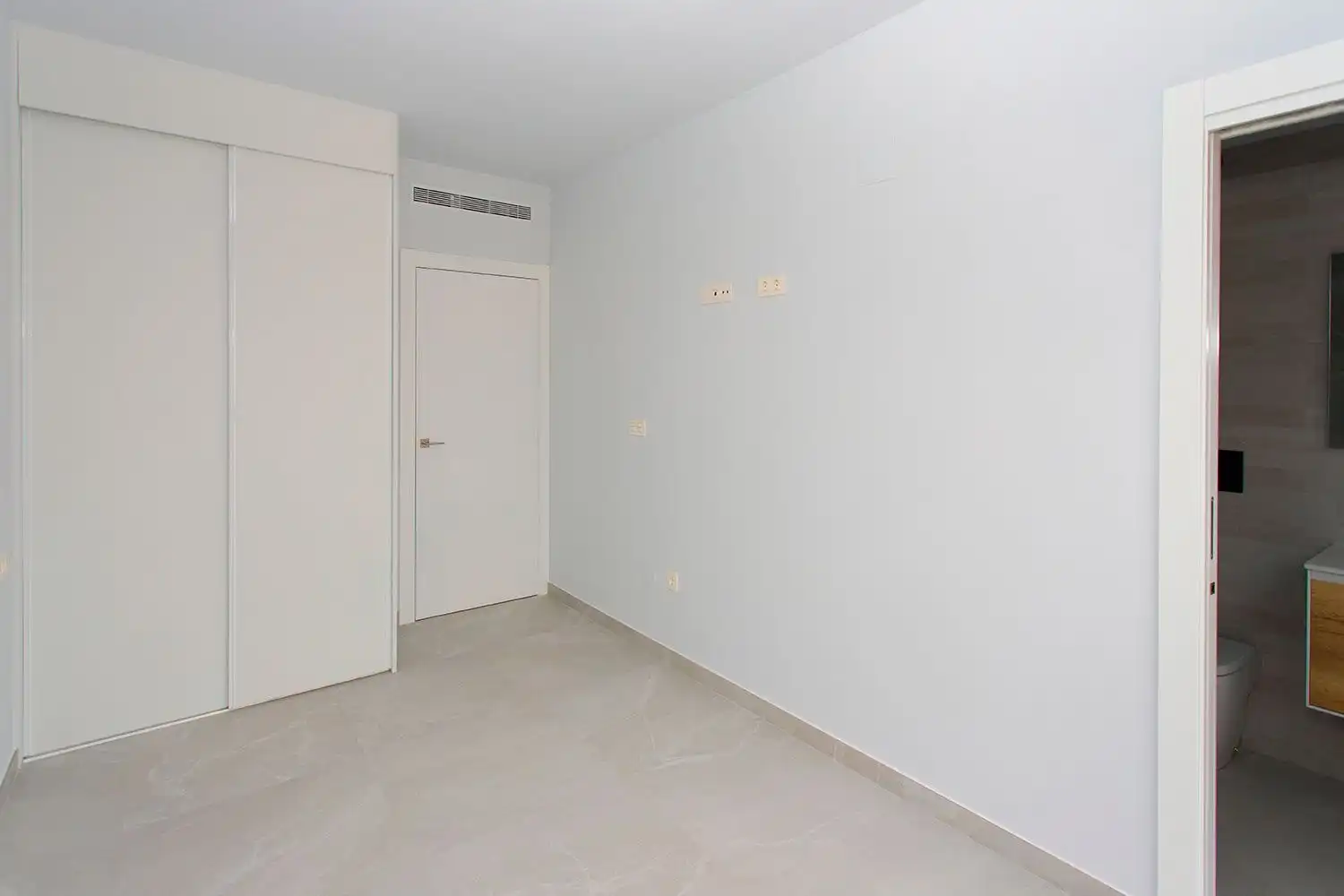 Apartamento con terraza en venta en C/ RAMON GALLUD 164, imagen 15