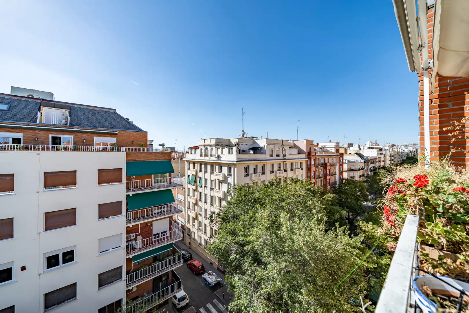 Penthouse with lift for sale in Calle de Guzmán el Bueno 38, imagen 8