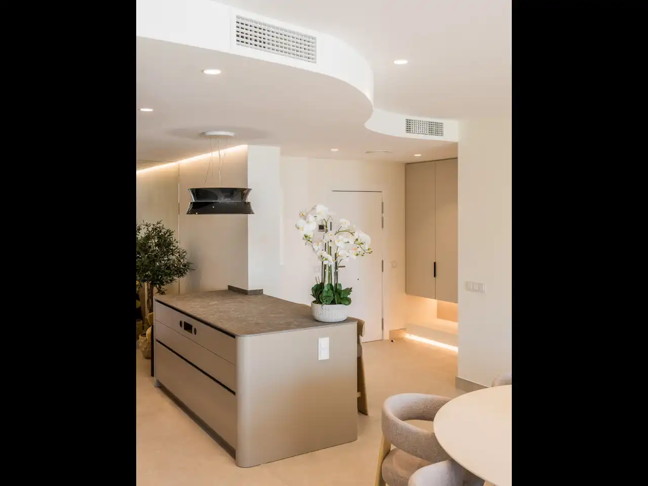 Kitchen of Duplexes for sale in Estepona  with Air Conditioner, Heating and Terrace