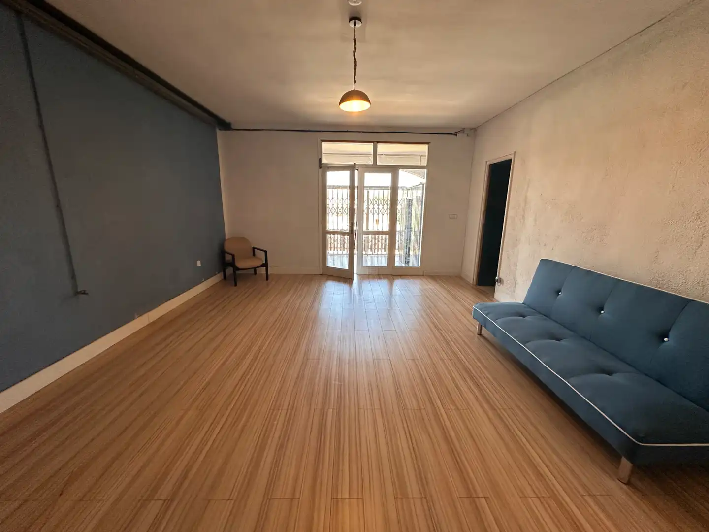 Wohnzimmer von Einfamilien-Reihenhaus zum Verkauf in El Catllar  mit Heizung, Privatgarten und Parkett