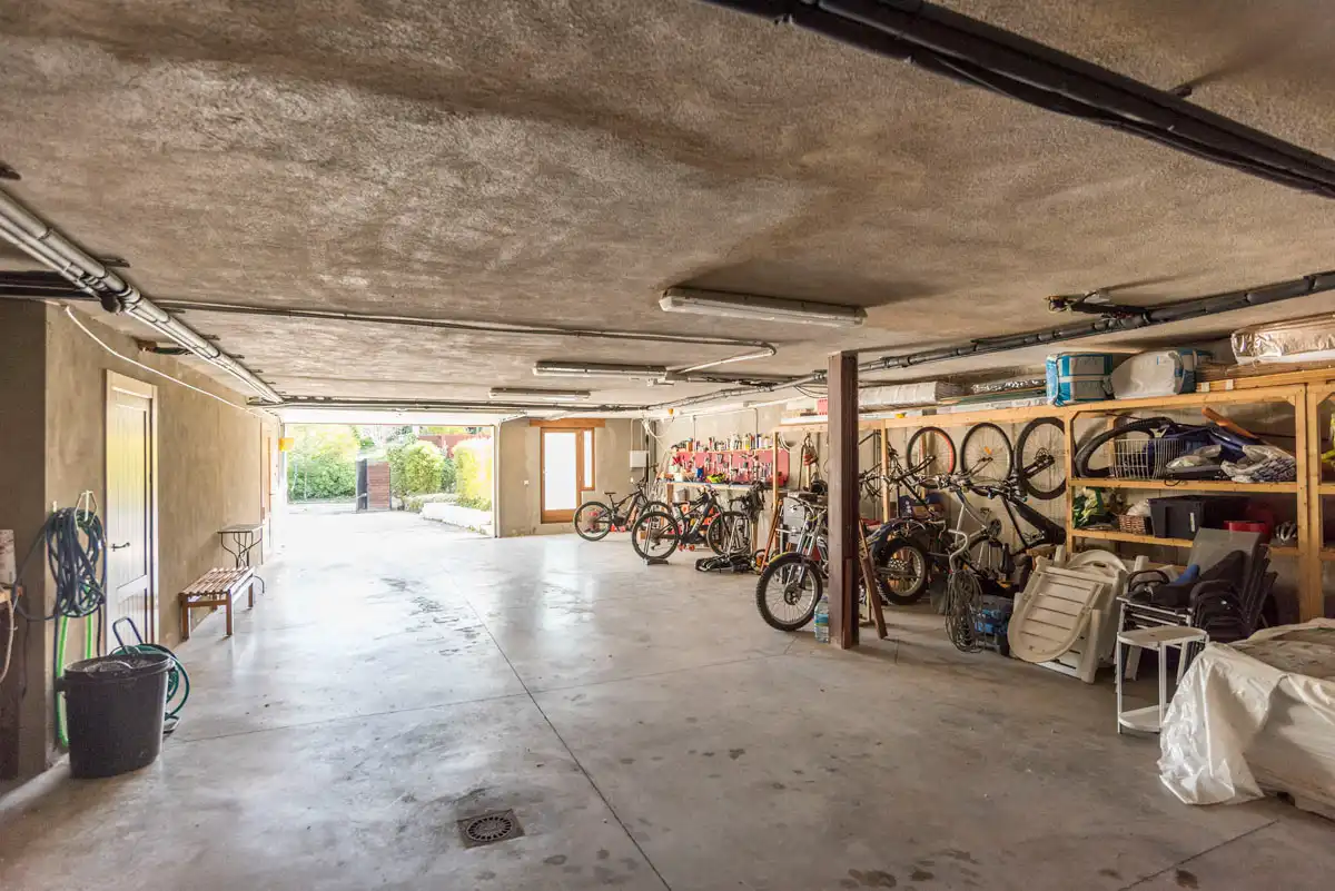 Parking de Casa o chalet en venta en Sacedón con Aire acondicionado, Calefacción y Jardín privado