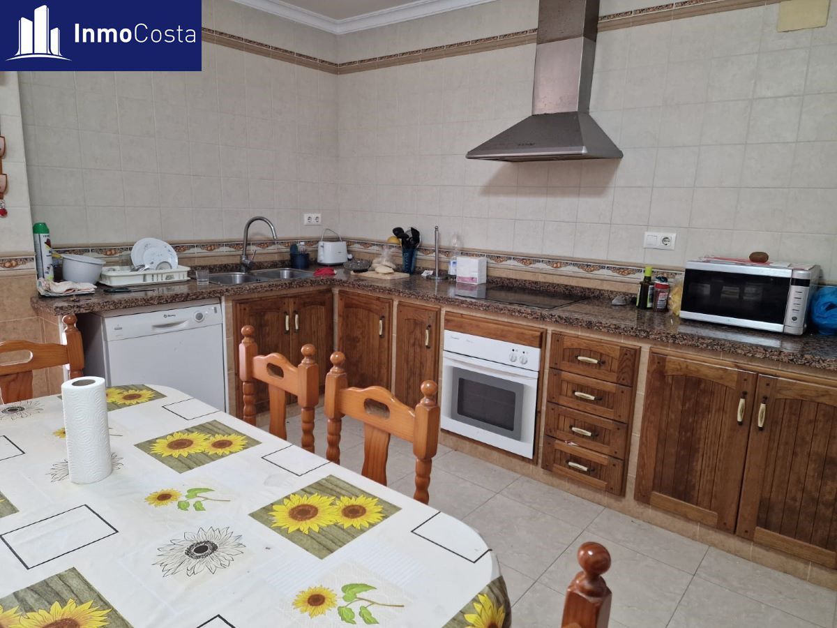 Cuina de Casa o xalet en venda en La Línea de la Concepción