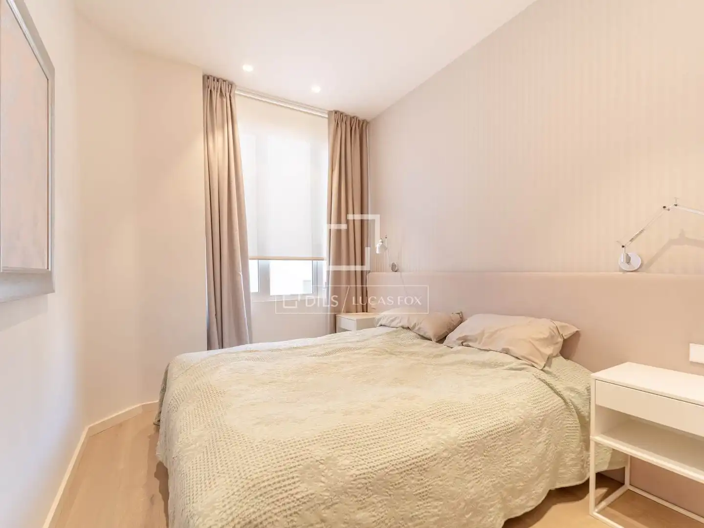 Habitación de Piso de alquiler en Valencia con Aire acondicionado, Amueblado y Balcón