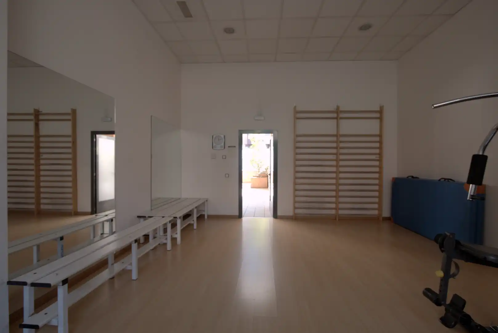 Flat for rent in Madrid  with Air Conditioner, Private garden and Storage room