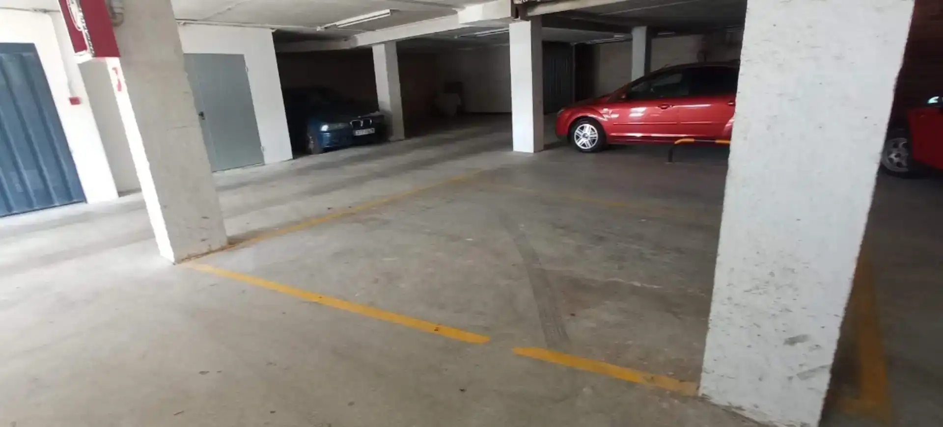 Parking of Garage for rent in Riotuerto