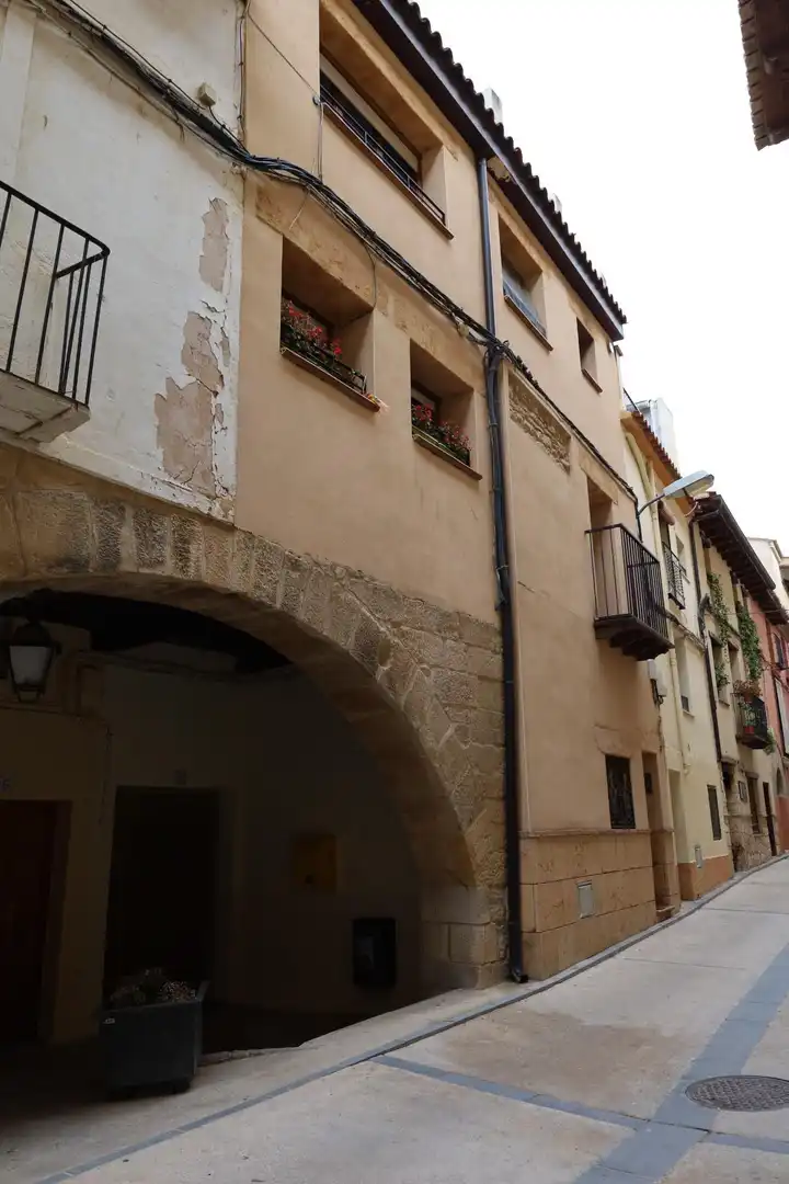 Vista exterior de Casa o xalet en venda en Valdealgorfa amb Calefacció, Terrassa i Traster