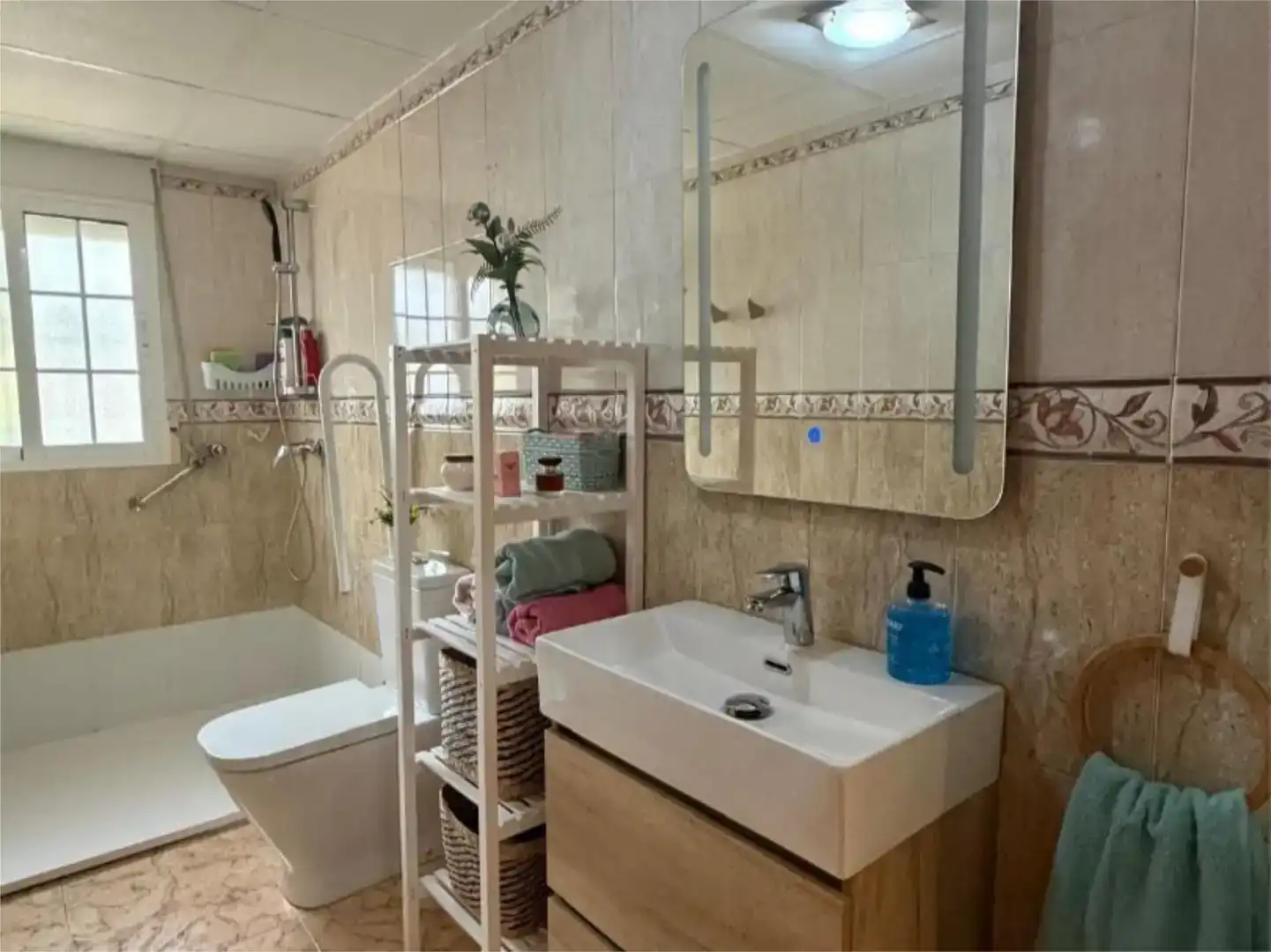Baño de Piso en venta en Molina de Segura con Aire acondicionado, Jardín privado y Parquet