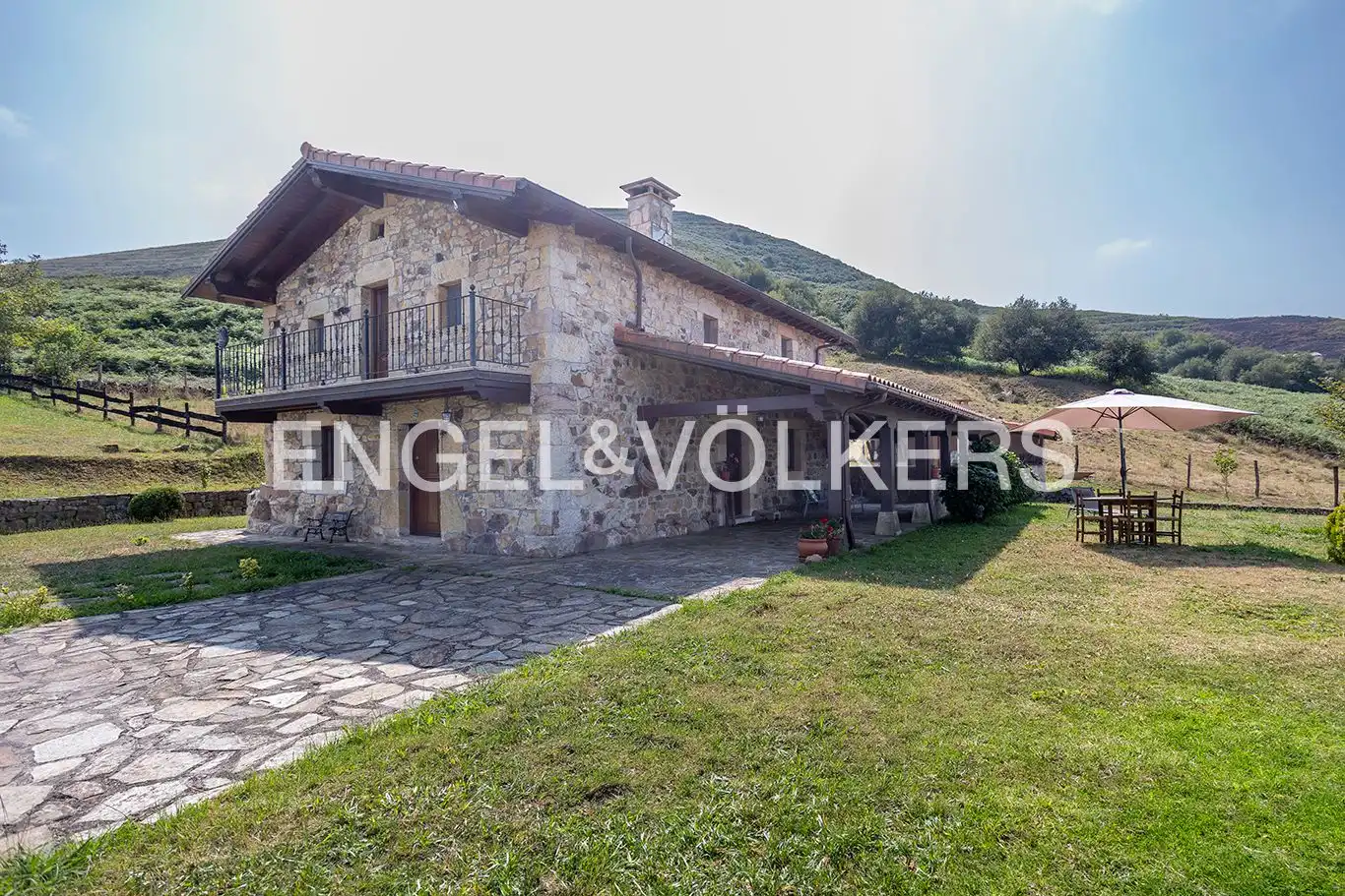 Vista exterior de Finca rústica en venta en Villacarriedo con Calefacción, Jardín privado y Terraza