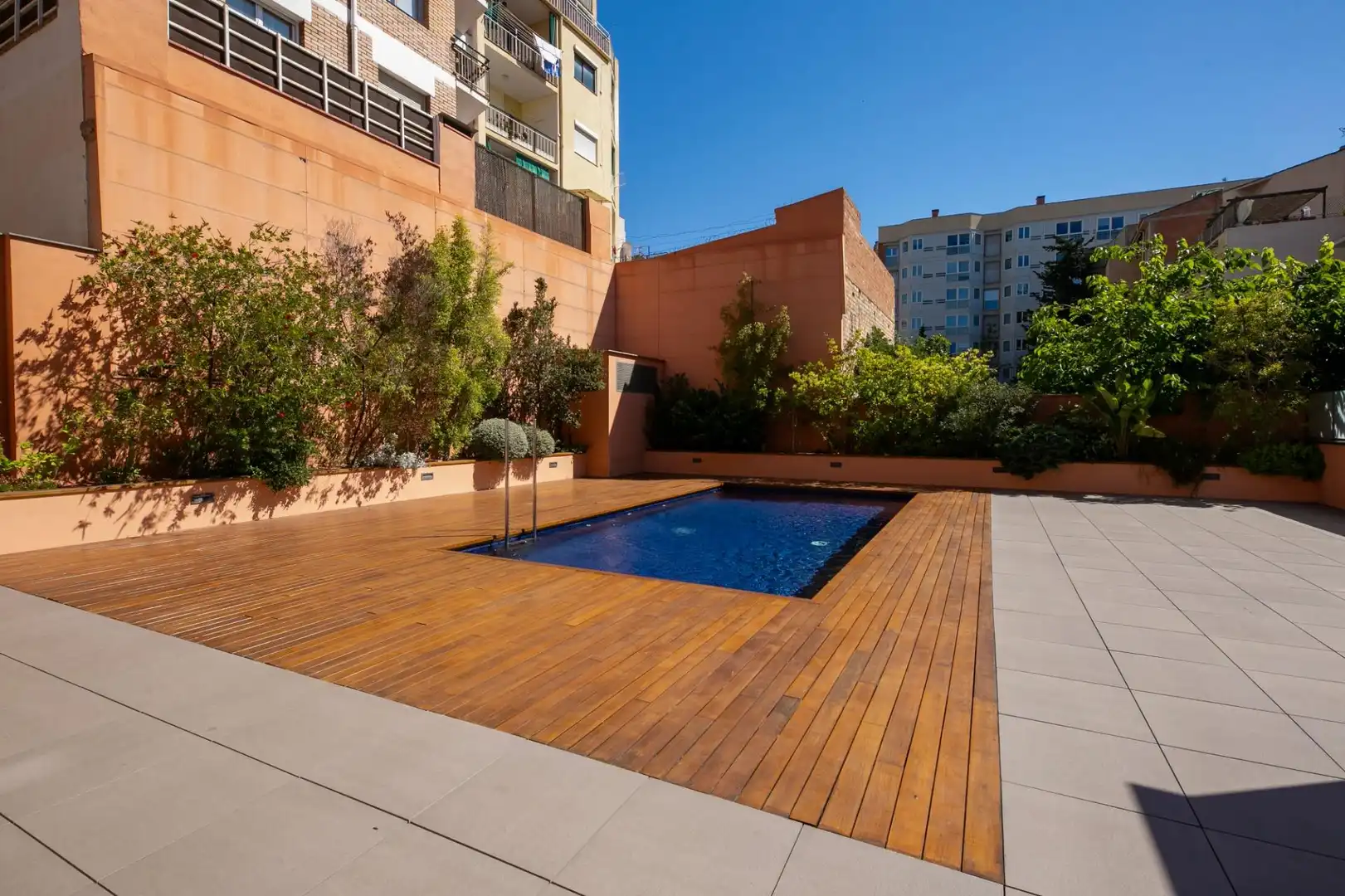 Terrace of Duplexes for sale in Barcelona  with Parquet flooring, Furnished and Community pool