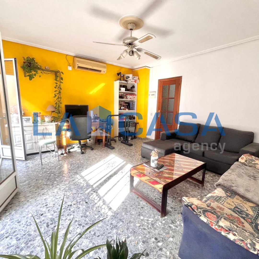 Flat for sale in  Sevilla Capital