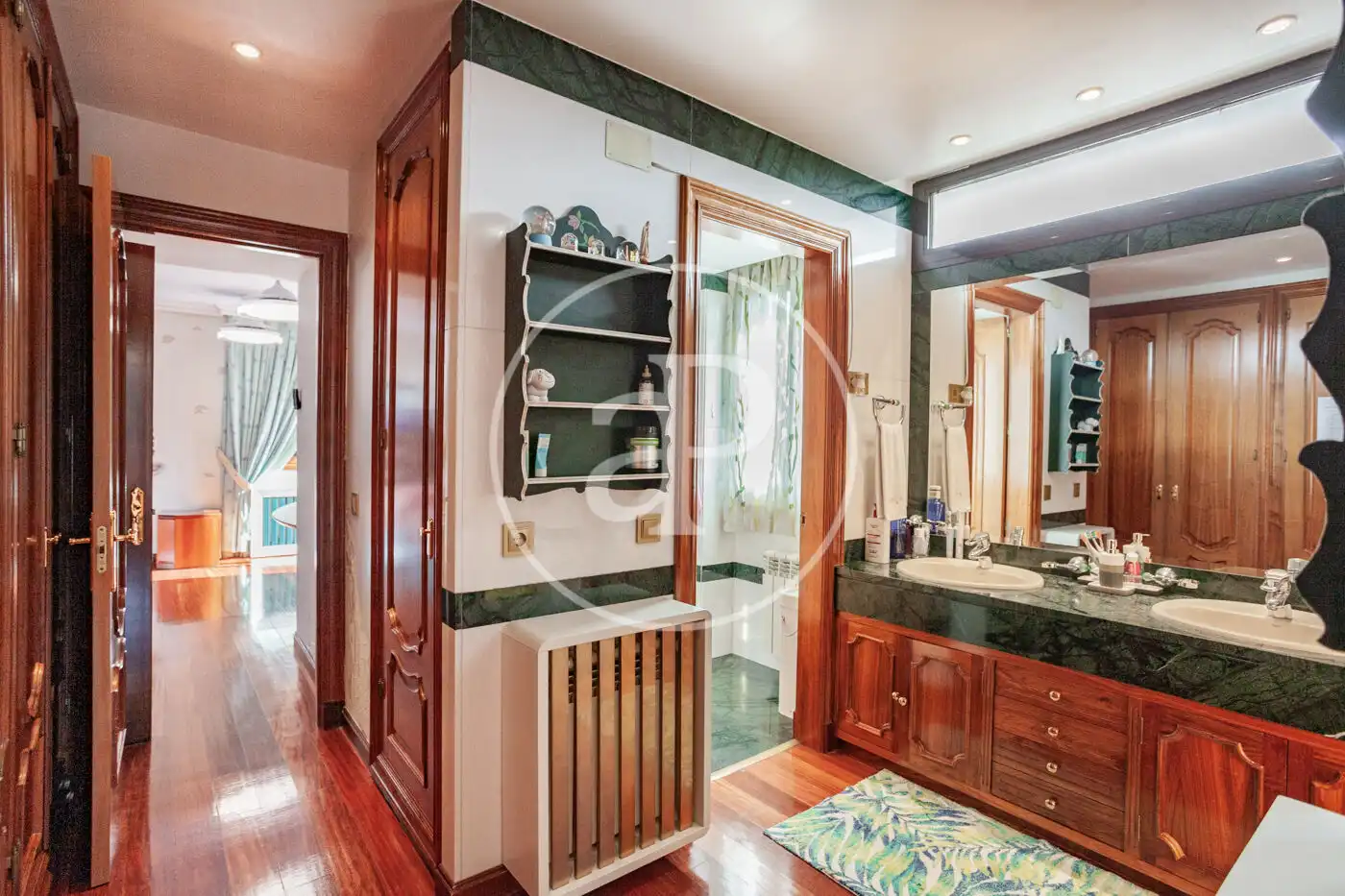 Baño de Casa o chalet en venta en Pozuelo de Alarcón con Aire acondicionado, Calefacción y Jardín privado