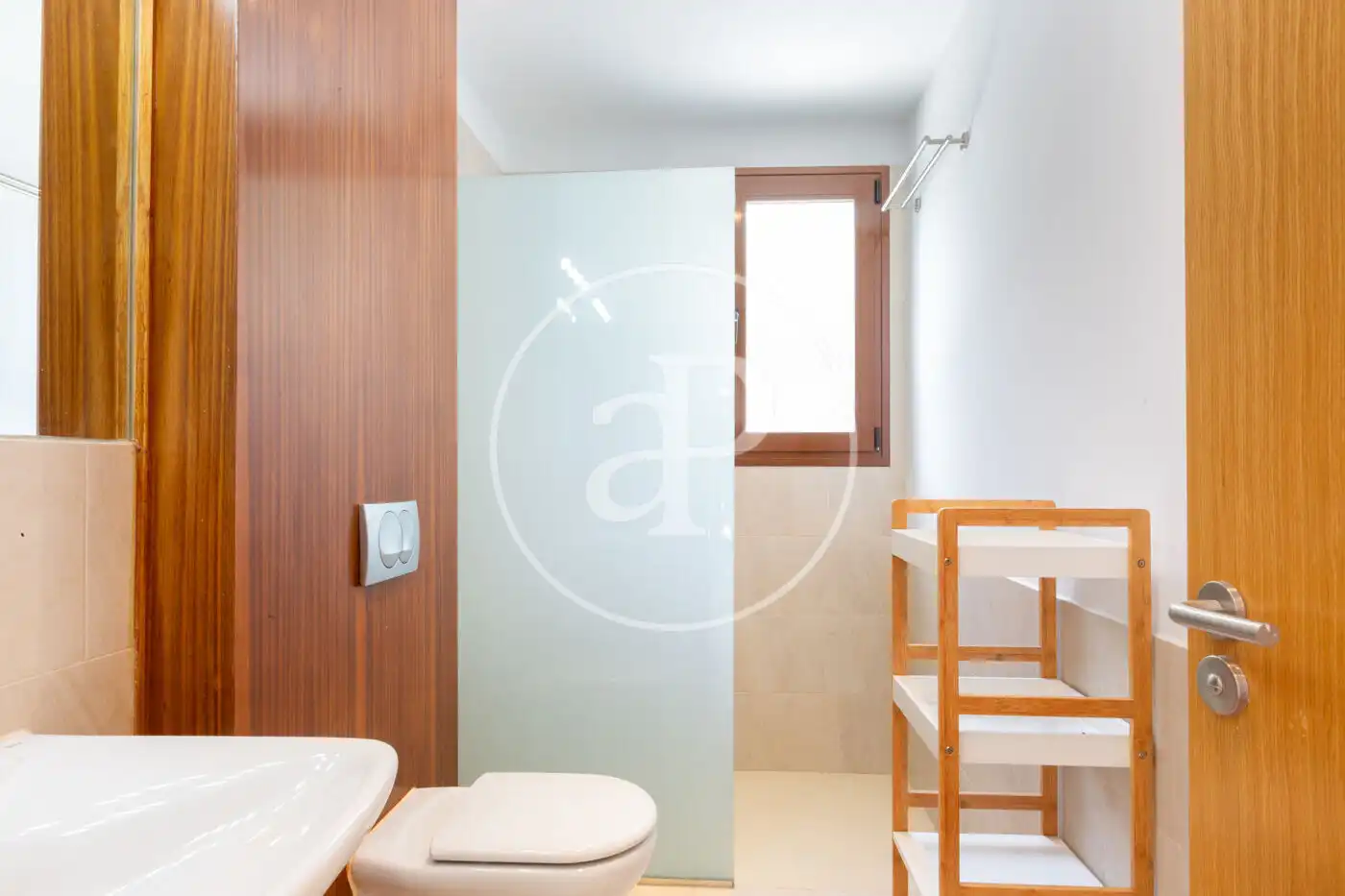 Bathroom of Houses for sale in Chiva  with Air Conditioner, Heating and Private garden
