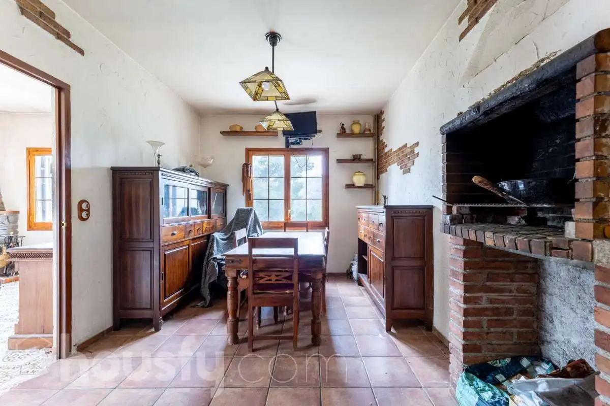 Cuina de Casa o xalet en venda en Torrelles de Foix amb Aire condicionat, Calefacció i Jardí privat