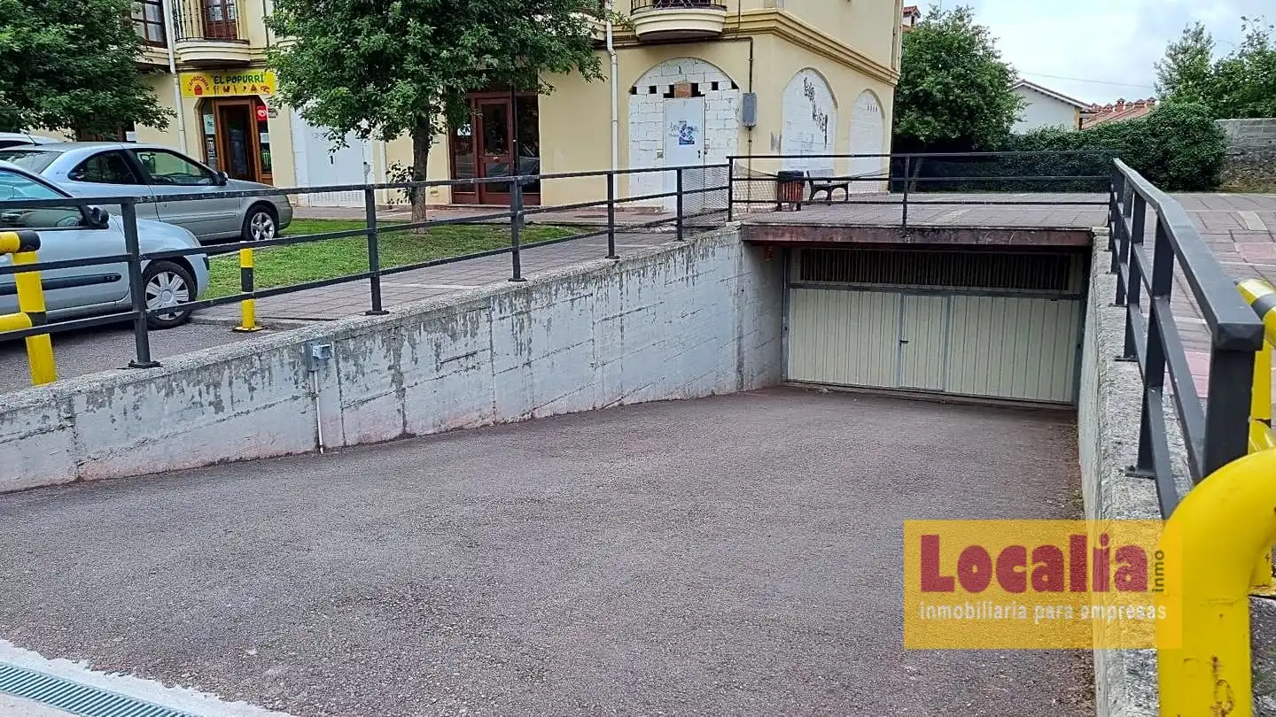 Garaje en venta en La Guera, Cartes