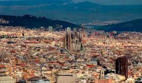 Vista exterior de Pis en venda en  Barcelona Capital amb Terrassa i Piscina comunitària